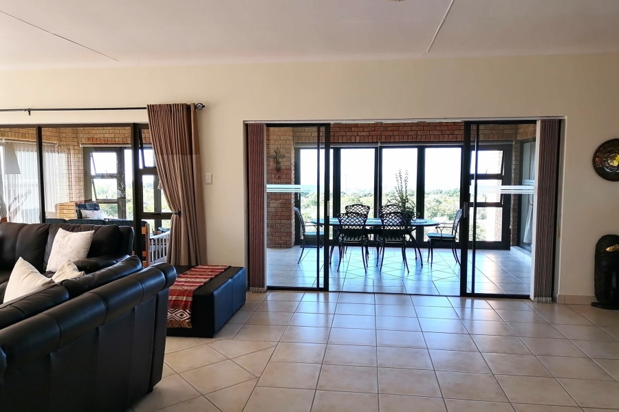 4 Bedroom Property for Sale in Stilbaai Wes Western Cape